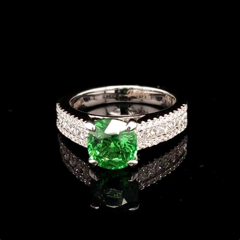 Tsavorite Garnet Ring – Hubert Jewelry – Fine Diamonds and Gemstones