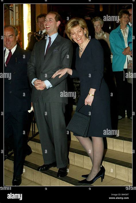 Prince Edward El Earl De Wessex En Marzo De Con Sophie Rhys Jones