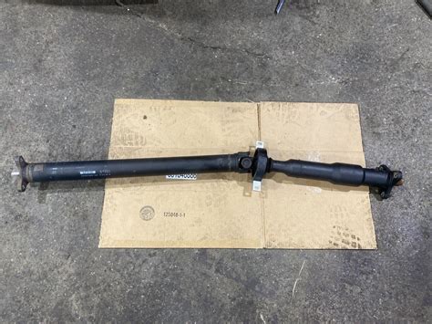 2012 18 Bmw F30 F31 F32 F36 Awd Xdrive Rear Driveline Driveshaft