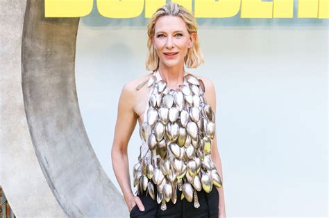 Cate Blanchett Landed Hobbit Role With Jokey Email