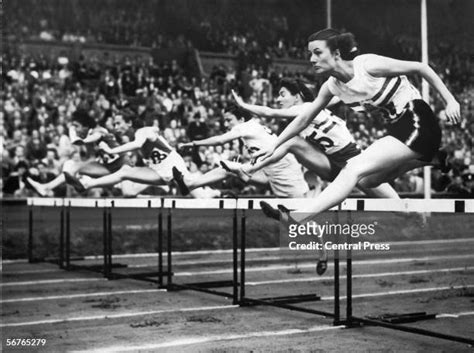 583 Athletics At The 1948 Summer Olympics Stock Photos, High-Res ...