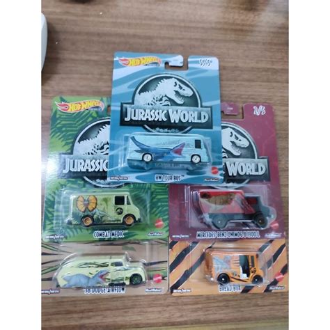 Hot Wheels Set Jurassic World Tour Bus Mercedes Benz Unimog U L Dodge Airflow Bread Box