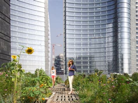 Pic Nic A Milano In Piazza Gae Aulenti Architempore