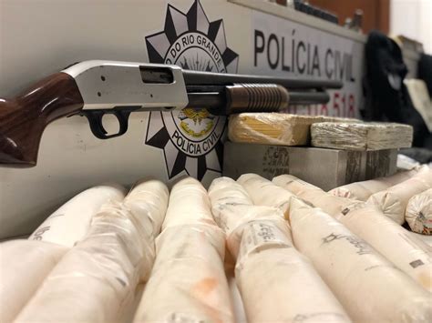 Operação Apreende Explosivos Armas E Drogas Dentro De Apartamento Em