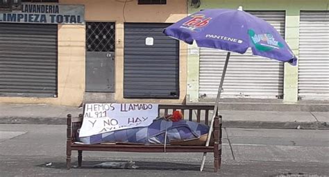 Coronavirus en Ecuador hombre sacó el cadáver de su madre a la calle