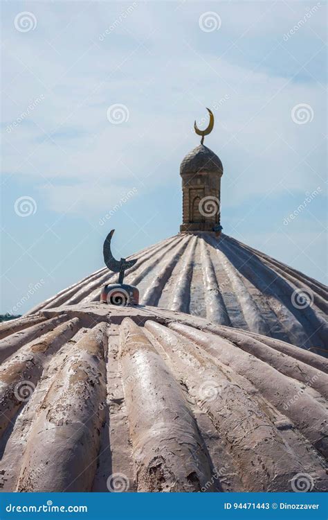 Crescent Moon On The Mosque Samarkand Uzbekistan Stock Image Image