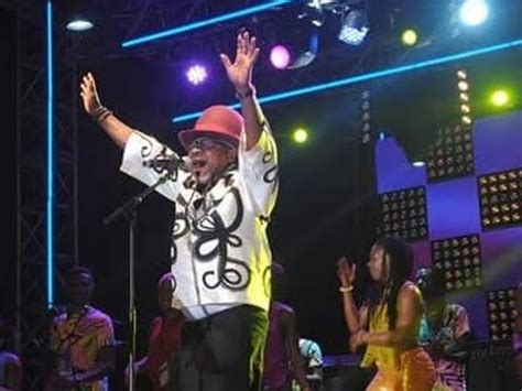 La Mort De Papa Wemba Au Concert D Abidjan Live Youtube