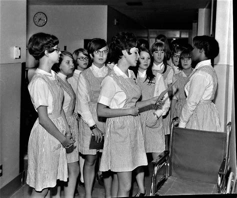 Candy Stripers On Orientation Day At The Hospital 1969 Roldschoolcool