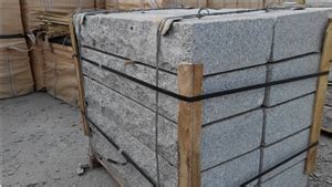 China Grey Granite KerbHandmade Kerb G341 Grey Granite Kerbs From