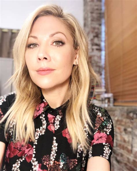 CelebMafia - Celebrity Style, Fashion, Clothes, Outfits, Photos, Videos