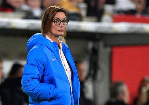 I've been subject of 'smear campaign', says France women's coach Diacre ...