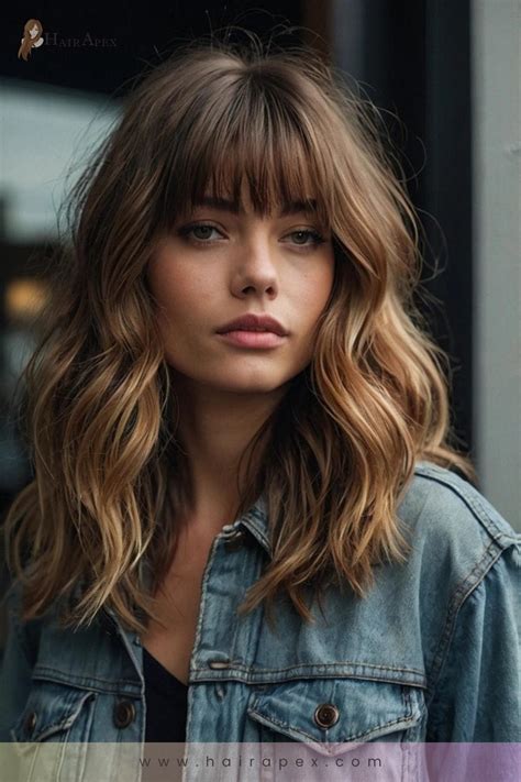 Breaking down every haicut technique for wavy hair textures now 13