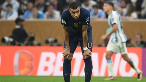 Mbappe Seals World Cup Golden Boot But Final Hat Trick Fails To Fell Messis Argentina