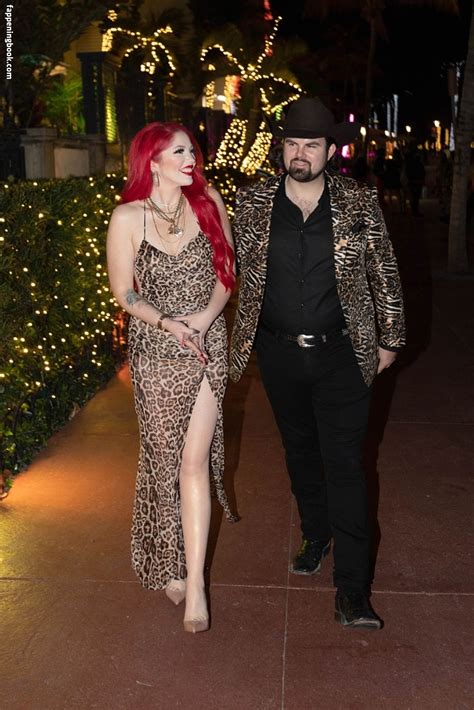 Hunter Nude OnlyFans Leaks Fappening FappeningBook