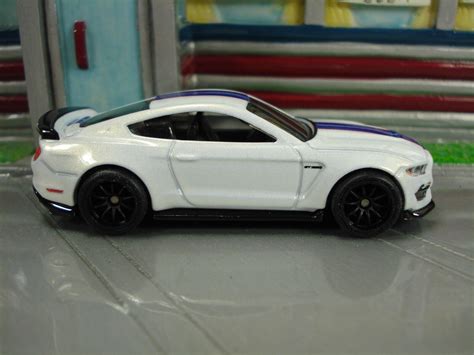 Hot Wheels Loose Ford Shelby GT350R From Jay Leno Garage Metal Base