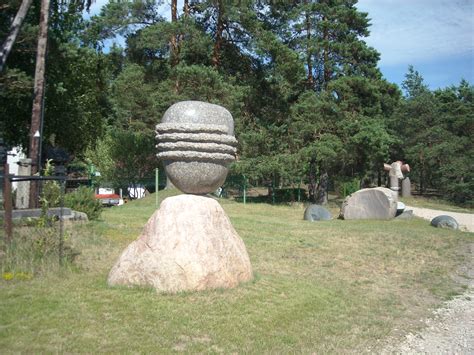 House & sculptures - Riga