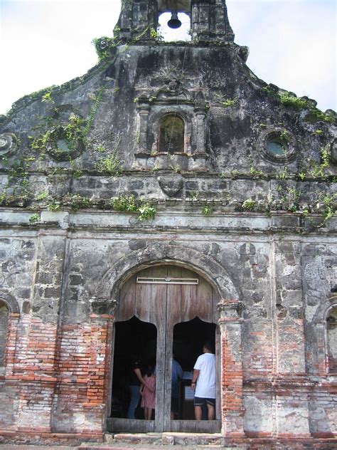 Nagcarlan Cemetery Chapel The Famous And Historically S Flickr