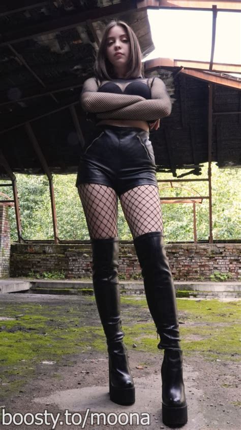 ASMR Patreon Youtube Moona ASMR Nude Photo 23