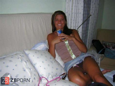 Upskirts Upshorts ZB Porn