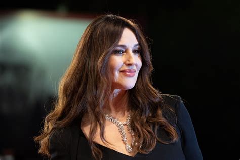 Monica Bellucci Maman Conciliante Ses Confidences Sur Deva Et