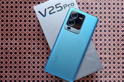 Vivo V25 Pro มือถือสายเซลฟี รูปสวย สเปคโดน