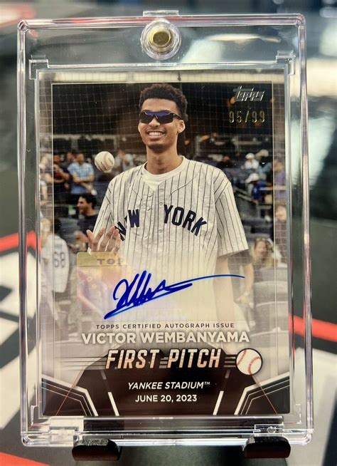 Topps Series First Pitch Auto Black Victor Wembanyama Fpa