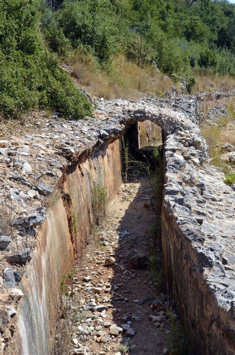 Greece Epirus Roman Aqueduct Stock Photo Image Of Ruin History