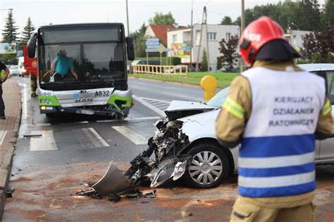 Pilne Czo Owe Zderzenie Z Autobusem Na Ul Ba Tyckiej W Olsztynie