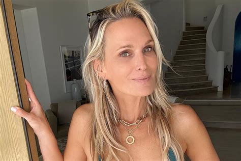 Molly Sims Shares Mexico Spring Break Photos In Green String Bikini