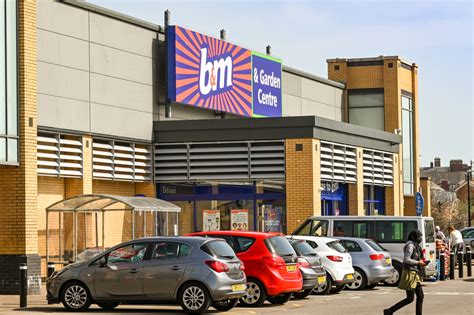 B&M Bargains Looks For New CEO