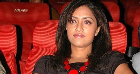 Actress Mamtha Mohandas Hot Spicy Photo Gallery ACTRESSMAIL