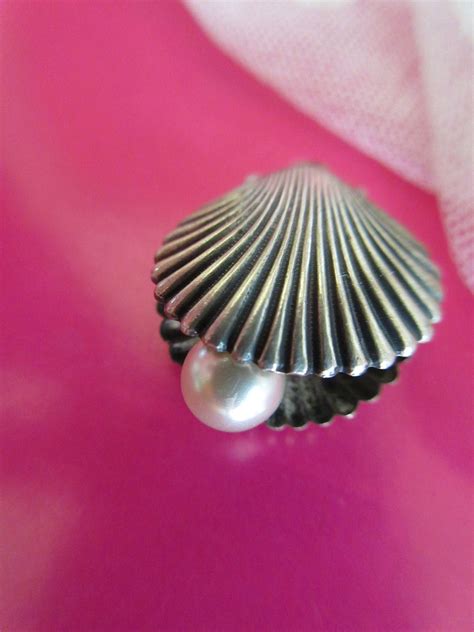 Vintage Sterling Cultured Pearl Clam Shell Charm Cultured Pearls