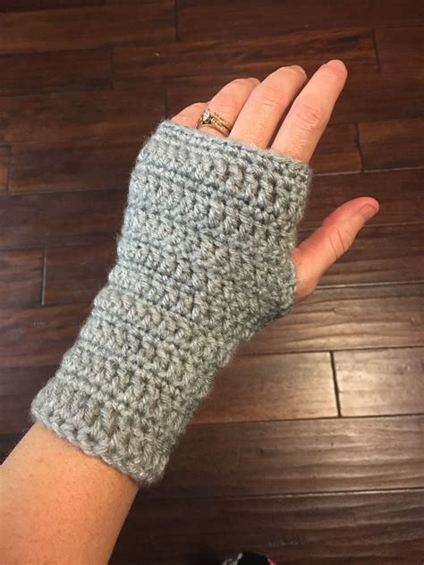 Free Crochet Wrist Warmer Patterns How Cute Are These Sweetheart