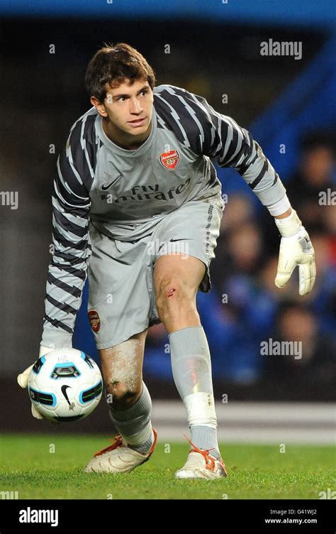 Emiliano martinez fa cup hi-res stock photography and images - Alamy