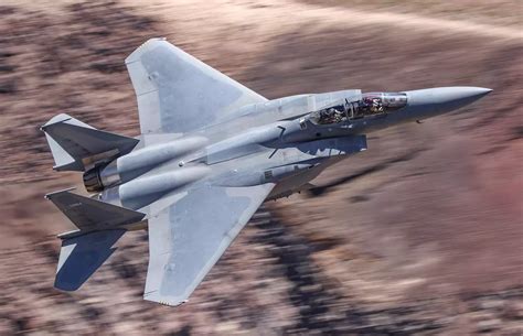 Desarrollo Defensa Y Tecnologia Belica F 15SA Se Eriza Con Una Docena