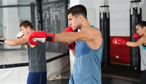 7 Amazing Health Benefits Of Kickboxing