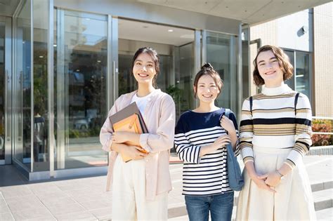 外国人留学生の日本での就職活動事情！就職率や成功させる秘訣とは グローバル2 コラム 株式会社フェローシップ