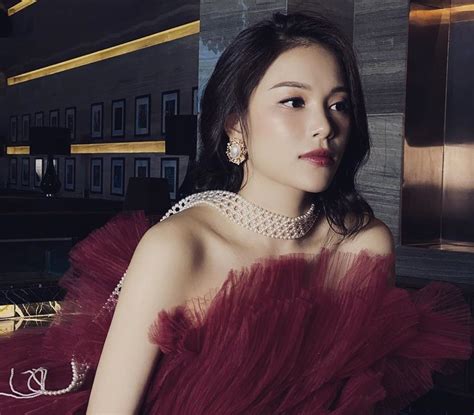 Bạn gái thiếu gia Phillip Nguyễn và những hot girl đình đám ĐH Hà Nội Giới trẻ ZNEWS VN