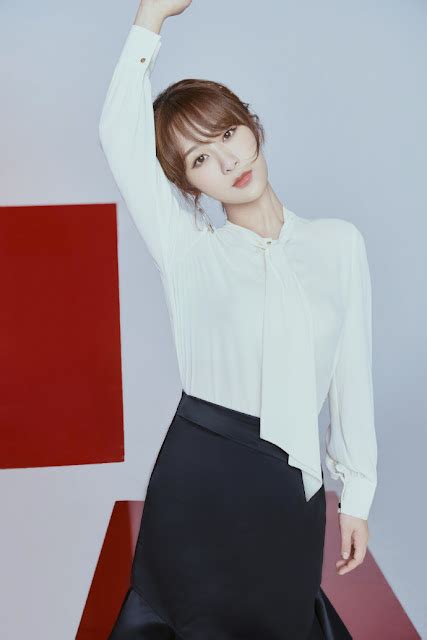 Yang Zi Reveals What Her Name Was Before She Entered Showbiz | DramaPanda