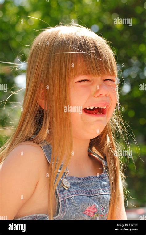 Sad little girl Stock Photo - Alamy