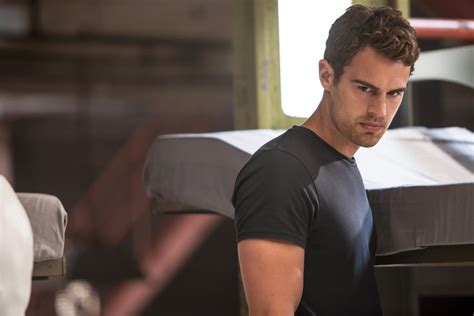 Theo James Pictures From Divergent | POPSUGAR Entertainment