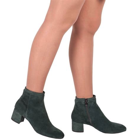 Зеленые замшевые женские ботильоны на каблуке 5 см купить в интернет ...
