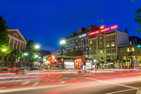 The harvard square Stock Photos, Royalty Free The harvard square Images | Depositphotos