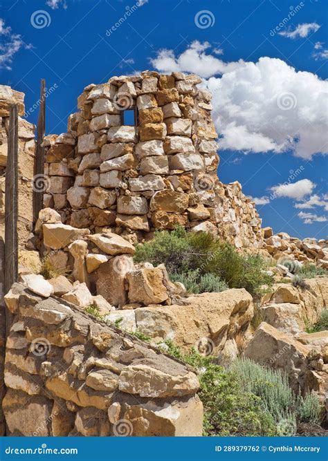 Two Guns Ghost Town In Diablo Canyon Stock Photo Image Of Southwest