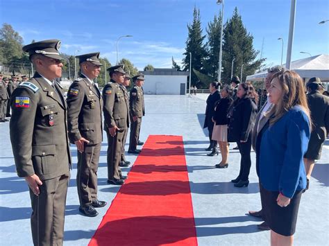 Polic A Ecuador On Twitter Hoy En Uio Se Realiz La Ceremonia De