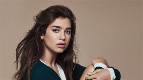 Dua Lipa Biography, Age, Height, Net Worth, Boyfriend - Celebrity Jihad