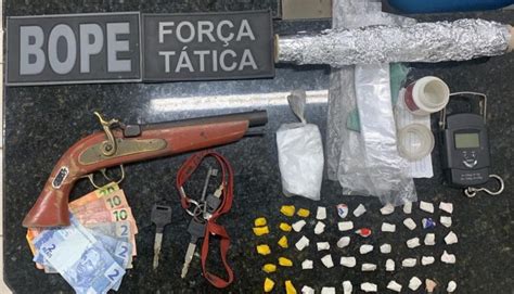 Homem Preso Duas Armas E Drogas Em Viana Ma O Imparcial