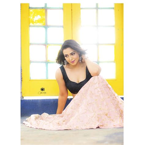 Actress Nandini Rai New Hot Insta Stills Social News XYZ