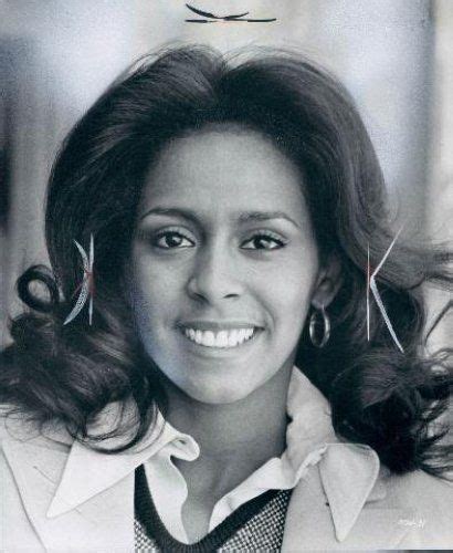 Hot Sexy Sheila Frazier Bikini Pics