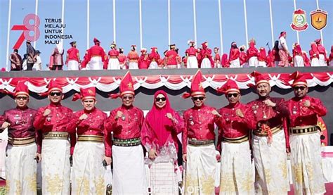 Camat Biringkanaya Hadiri Upacara Bendera Pada HUT RI Ke 78 Di Anjungan